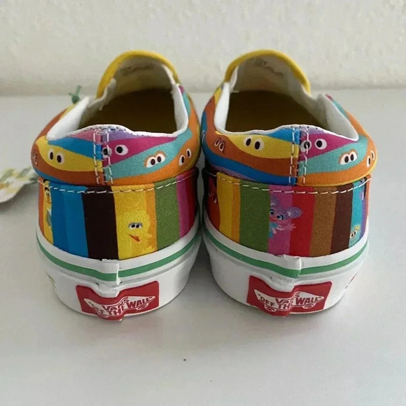 VANS X SESAME STREET Kids Classic Slip Ons Sneakers Shoes US Size 1.5 NEW! - Picture 7 of 12